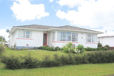 Photo of property in 61 Tatariki Street, Rosehill, Papakura, 2113