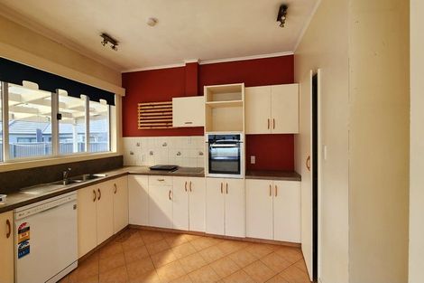 Photo of property in 17 Fraser Crescent, Elderslea, Upper Hutt, 5018