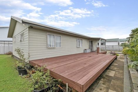 Photo of property in 85 Templeton Place, Clendon Park, Auckland, 2103