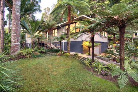 Photo of property in 24 Ngaio Road, Titirangi, Auckland, 0604