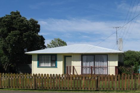 Photo of property in 16 Tolerton Avenue, Elgin, Gisborne, 4010