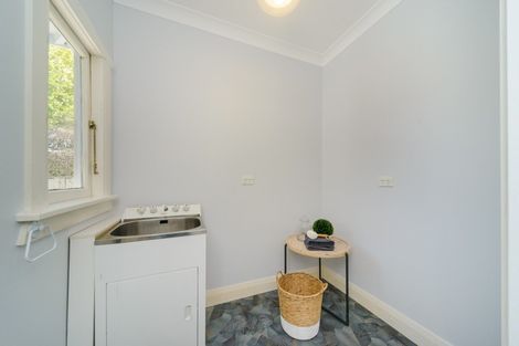 Photo of property in 35 Florence Avenue, Palmerston North, 4414