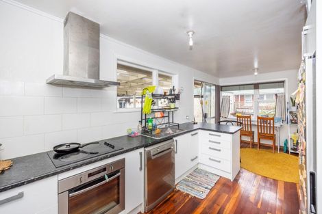 Photo of property in 4 Sundown Crescent, Melville, Hamilton, 3206