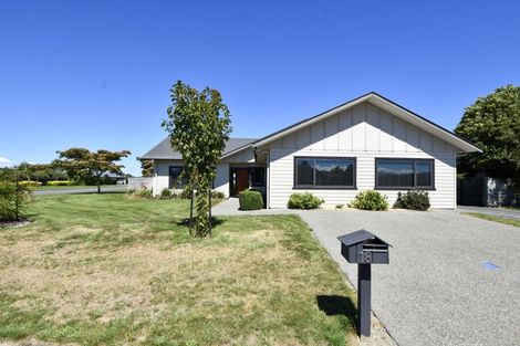 Photo of property in 18 Carrington Drive, Carterton, 5713