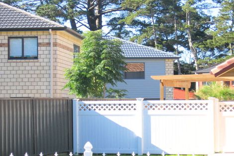 Photo of property in 26 South Kensington Way, Henderson, Auckland, 0612