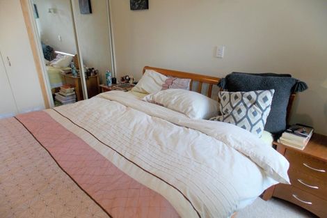 Photo of property in Terrace Heights Apartments, 6e/163 The Terrace, Wellington Central, Wellington, 6011