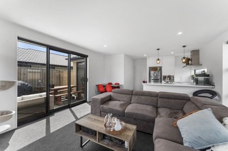 Photo of property in 10 Tara Crescent, Woodend, 7610