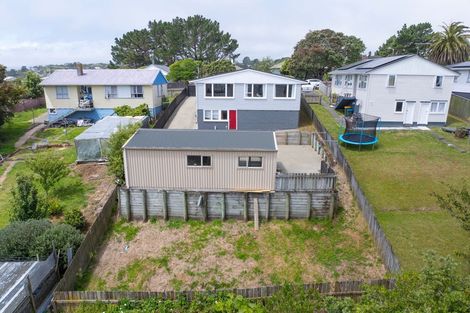Photo of property in 16 Sasanof View, Ascot Park, Porirua, 5024