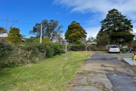 Photo of property in 1/22 Cliff View Drive, Green Bay, Auckland, 0604