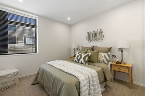 Photo of property in Vivaldi Apartments, 10/48 Marine Parade, Mount Maunganui, 3116