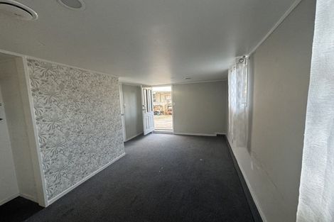 Photo of property in 21 Mon Desir Place, Manurewa, Auckland, 2102