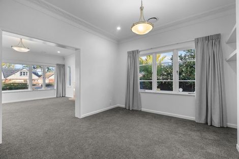 Photo of property in 33 Dalethorpe Avenue, Fairfield, Hamilton, 3214