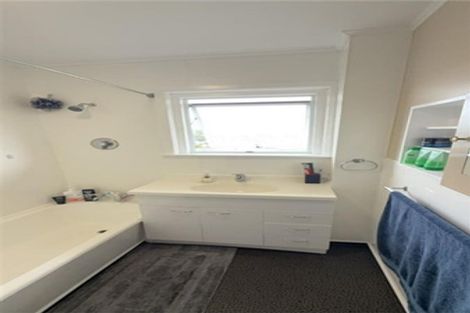 Photo of property in 19 Scott Street, Moturoa, New Plymouth, 4310
