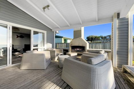 Photo of property in 343 Pukehina Parade, Pukehina, Te Puke, 3189