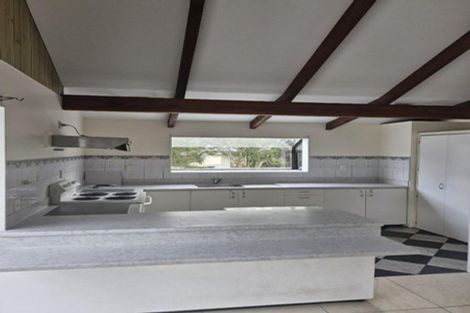 Photo of property in 36 Poplar Grove, Whalers Gate, New Plymouth, 4310