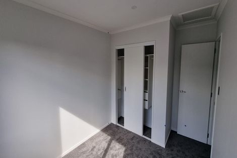 Photo of property in 425f Great South Road, Opaheke, Papakura, 2113