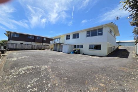 Photo of property in 56 Nevada Drive, Merrilands, New Plymouth, 4312