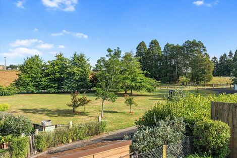 Photo of property in 2 Palm Grove Drive, Western Heights, Hamilton, 3200