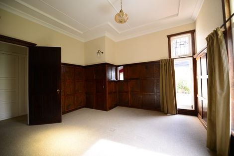 Photo of property in 65 Havelock Road, Havelock North, 4130