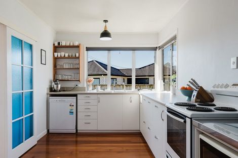 Photo of property in 7 Mahana Road, St Andrews, Hamilton, 3200