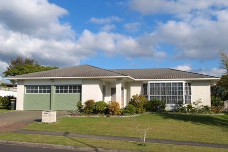 Photo of property in 31 Bob Charles Drive, Golflands, Auckland, 2013
