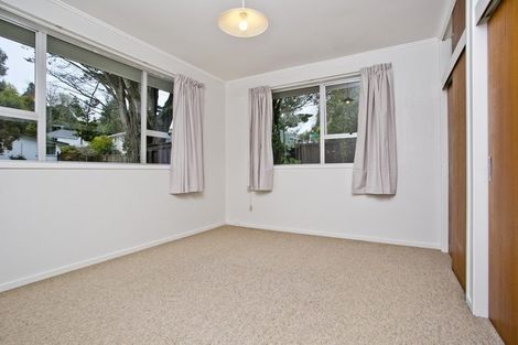 Photo of property in 15 Sequoia Place, Sunnynook, Auckland, 0620