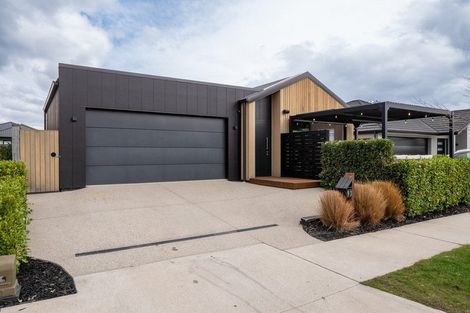 Photo of property in 93 Muster Road, Jacks Point, 9371