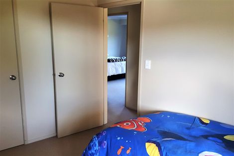 Photo of property in 136 Stratford Drive, Cable Bay, 0420