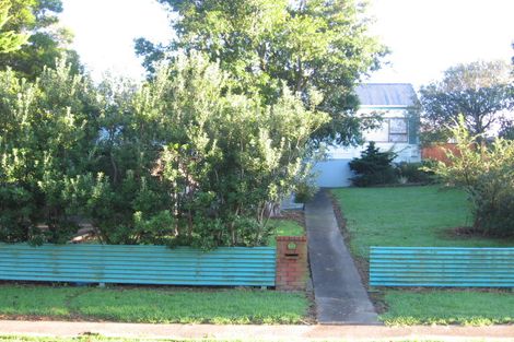 Photo of property in 3 Banksia Place, Goodwood Heights, Auckland, 2105