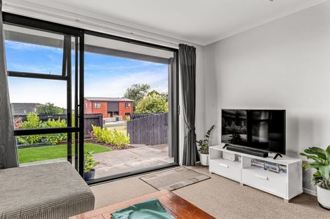 Photo of property in 94b Banks Street, Marfell, New Plymouth, 4310