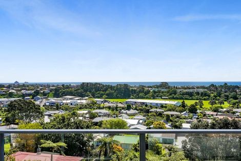 Photo of property in 5 Hillcrest Street, Glen Avon, New Plymouth, 4312