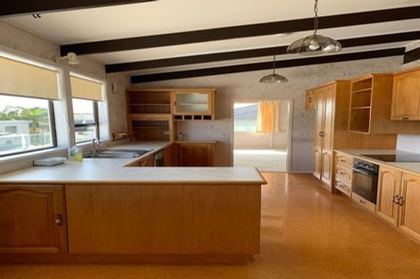 Photo of property in 17 Waller Avenue, Bucklands Beach, Auckland, 2012