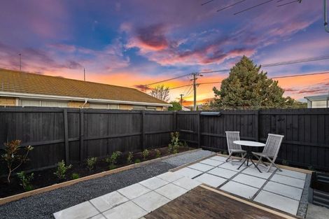 Photo of property in 2/33 Fairfield Avenue, Addington, Christchurch, 8024