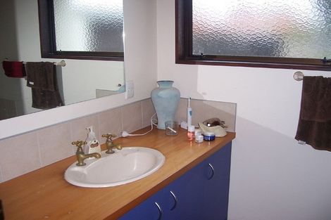 Photo of property in 3b Riverton Road, Mount Maunganui, 3116