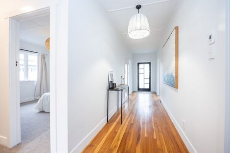 Photo of property in 28 Walsh Street, Forest Lake, Hamilton, 3200