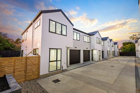 Photo of property in 1/113 Beach Road, Te Atatu Peninsula, Auckland, 0610