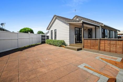 Photo of property in 39 Greenstone Place, Clover Park, Auckland, 2019