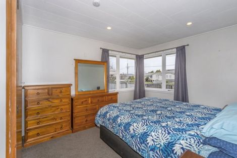 Photo of property in 90 Kendal Avenue, Burnside, Christchurch, 8053