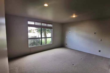 Photo of property in 19 Ruze Vida Drive, Massey, Auckland, 0614