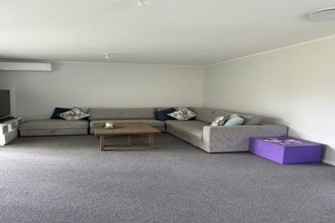 Photo of property in 121 Awaroa Road, Helensville, 0800