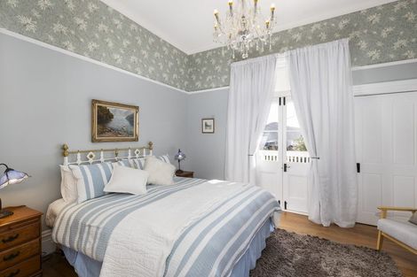 Photo of property in 5 Taranaki Street, Picton, 7220