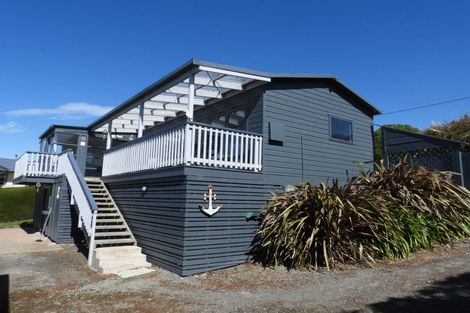 Photo of property in 19 Nasmyth Street, Kakanui, Oamaru, 9495