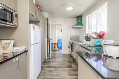 Photo of property in 3/10 Penion Drive, Flat Bush, Auckland, 2023