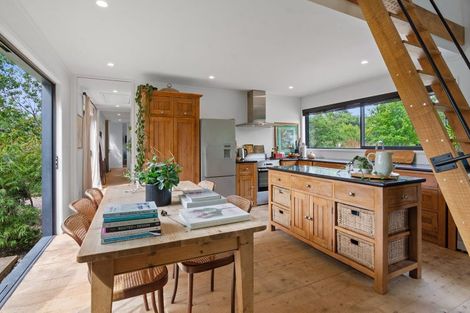 Photo of property in 2 Laly Haddon Place, Matakana, 0985