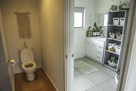 Photo of property in 37 Cable Bay Block Road, Cable Bay, 0420