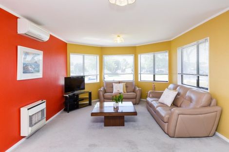 Photo of property in 712 Pioneer Highway, Takaro, Palmerston North, 4412