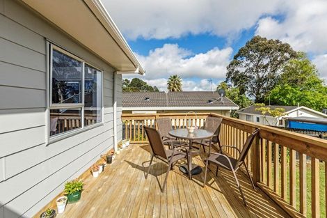 Photo of property in 1/24 Caribbean Drive, Unsworth Heights, Auckland, 0632