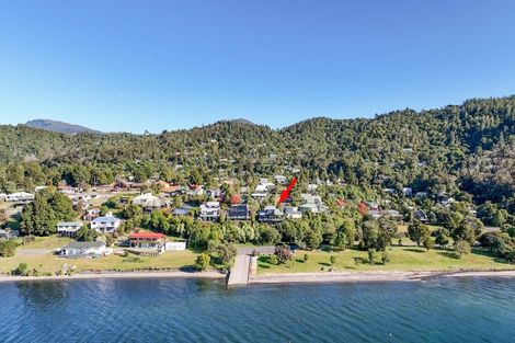 Photo of property in 21 Waiparemo Crescent, Pukawa Bay, Turangi, 3381