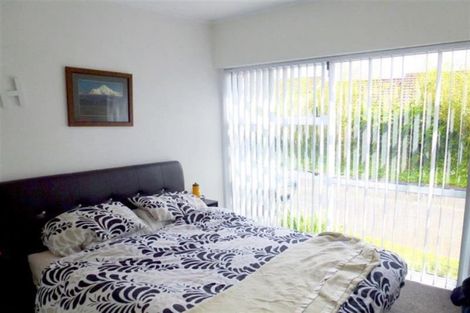 Photo of property in 5/134 Calliope Road, Stanley Point, Auckland, 0624