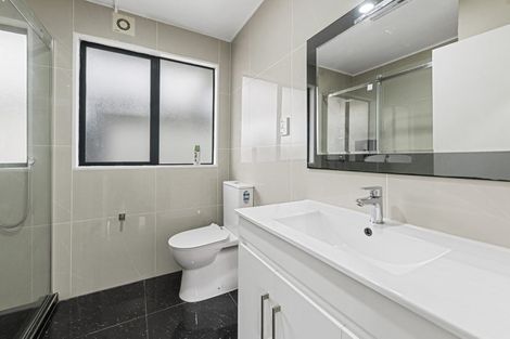 Photo of property in 2/11 Overton Road, Papatoetoe, Auckland, 2025